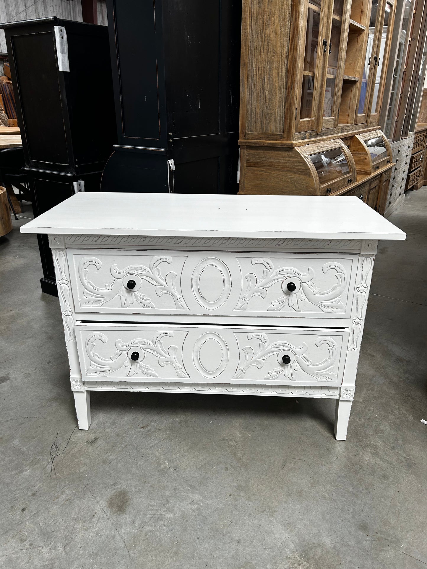 Belle Fleur chest