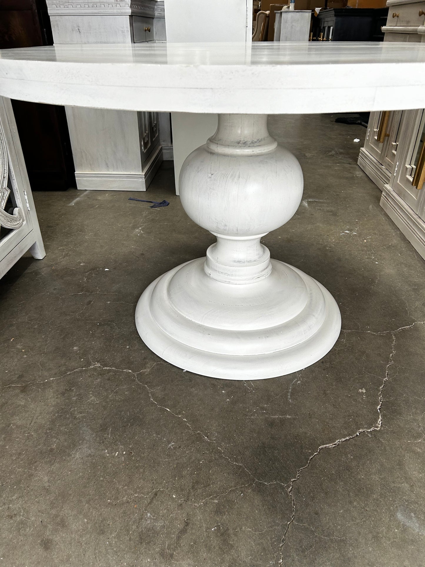 48" round table