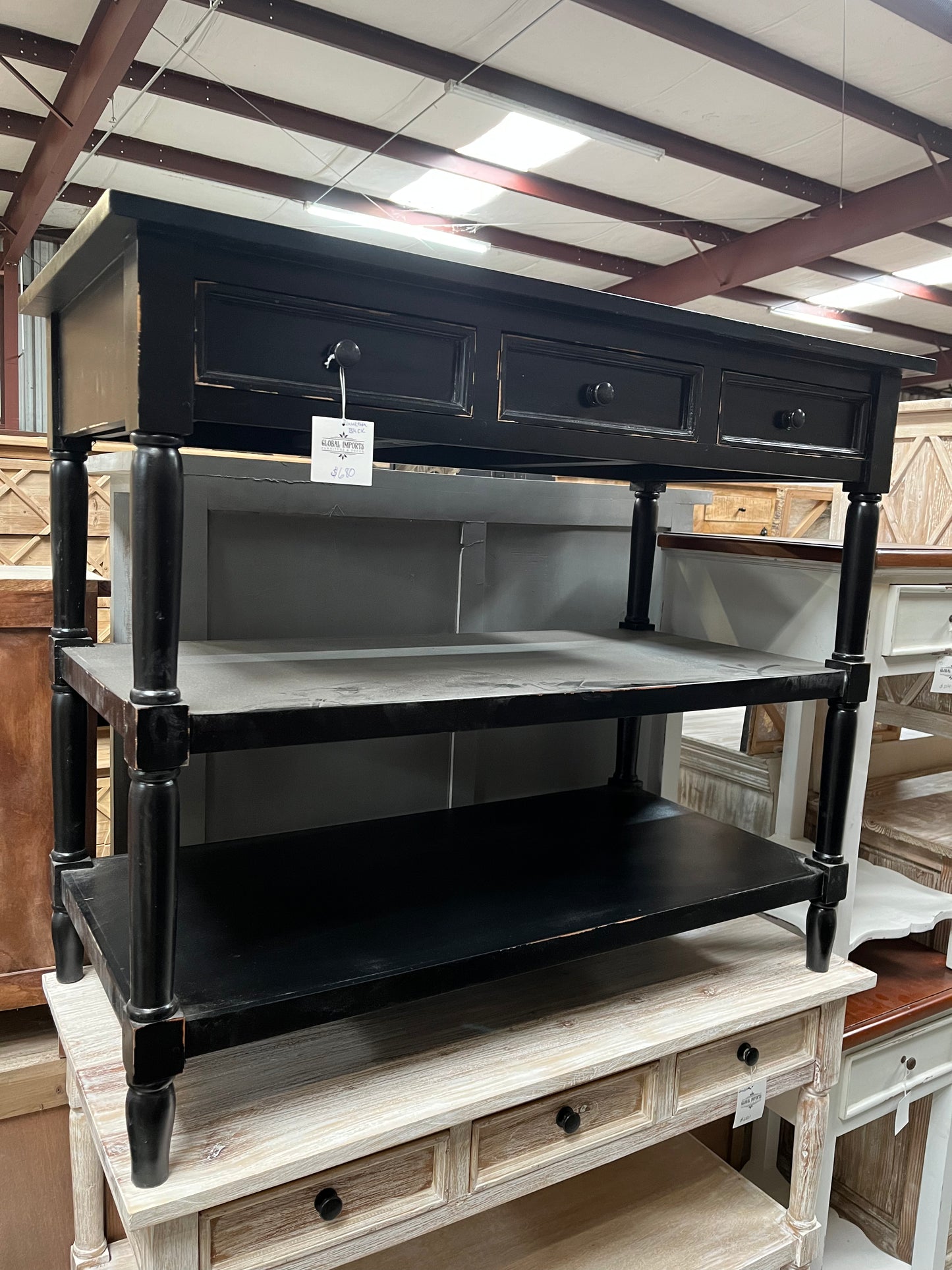 Lauretta black console