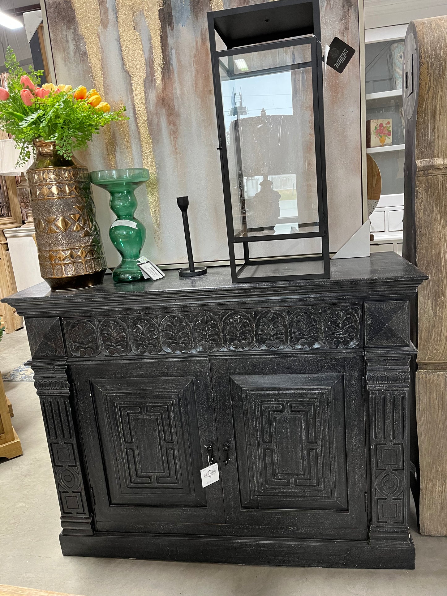 R49A Mango Black Buffet