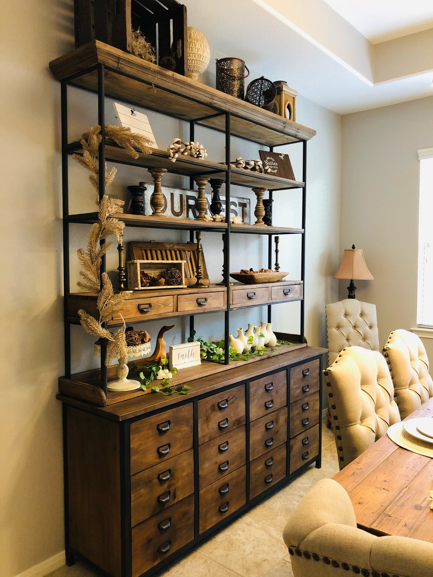 Print-makers display natural pine