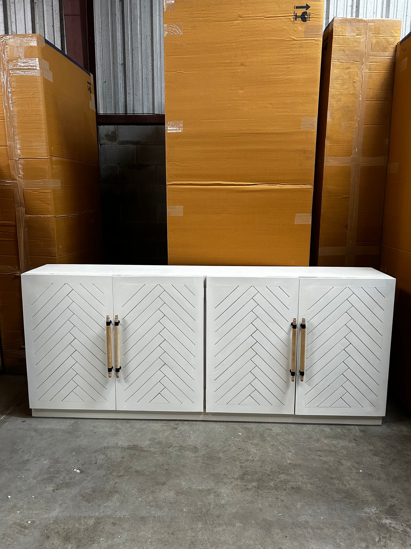 R7 (white)