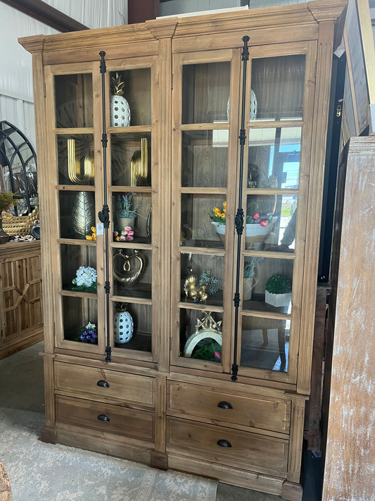 277 Pine Display