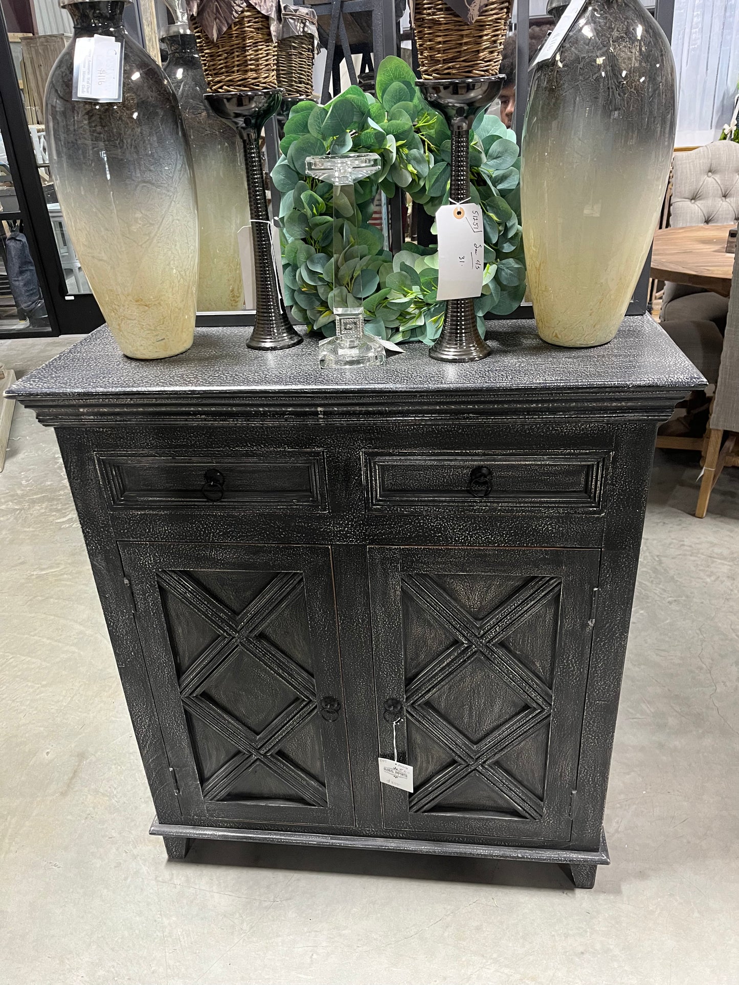 R51 Black Mango Chest