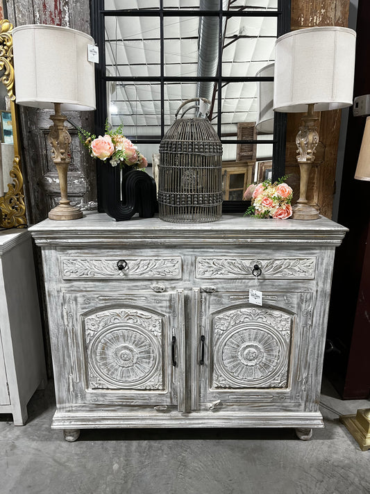 Uc08 mango carved chest