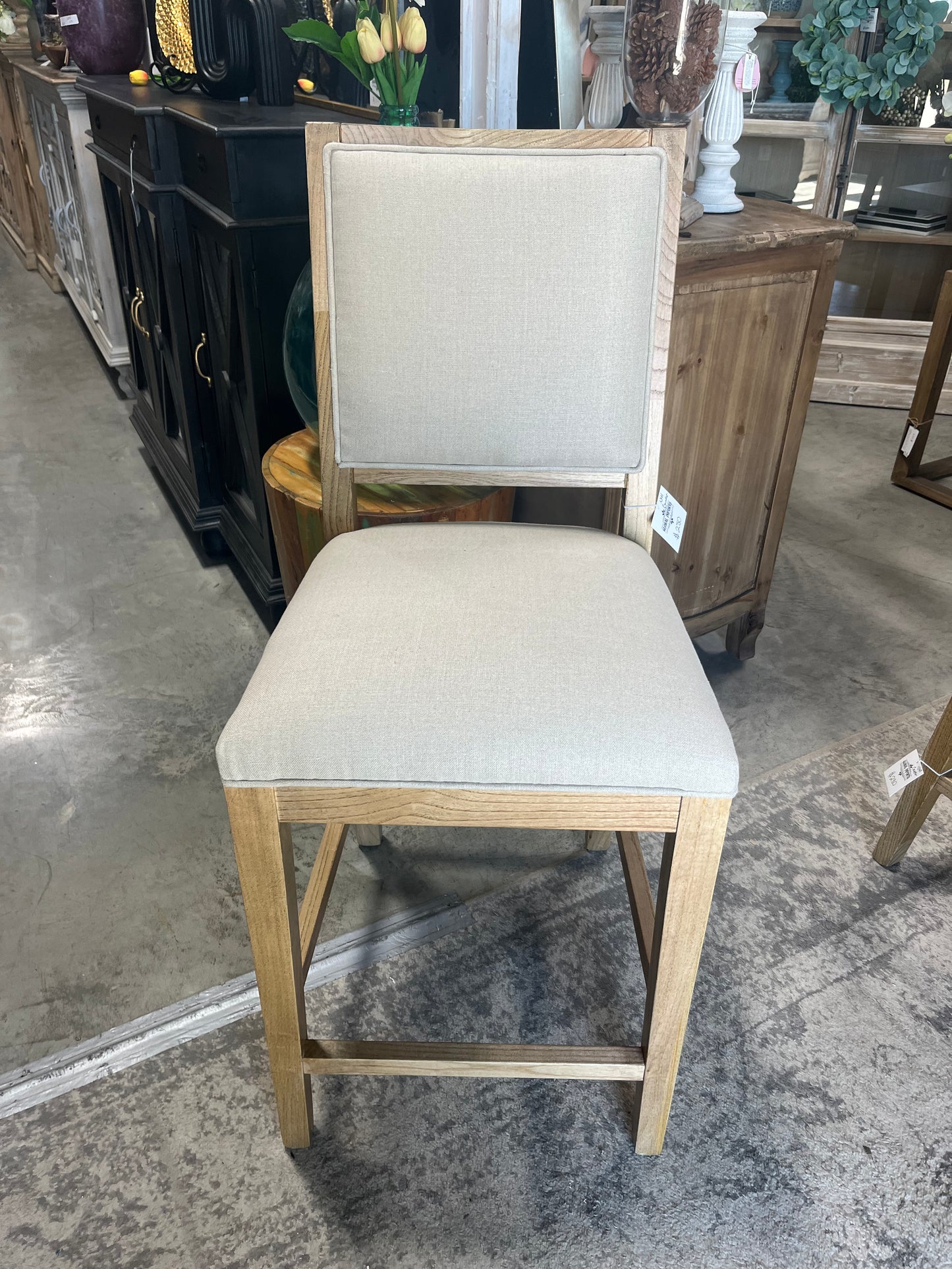 N41 Linen Counter Stool